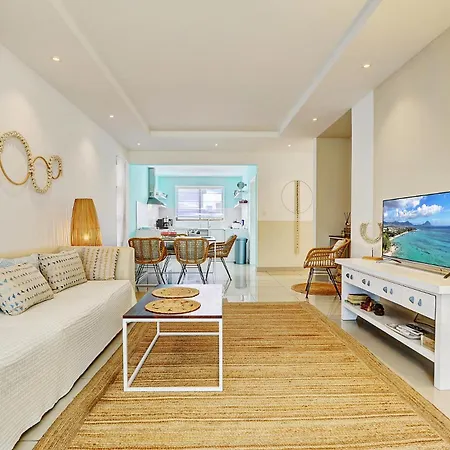 Eureka-Sur-Mer Stylish & Cosy Apartment, 100 Mts From Beach, Pool